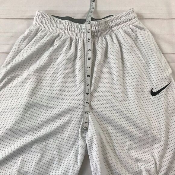 Nike Men Medium White Dry Classic Basketball Shorts - Picture 9 of 14